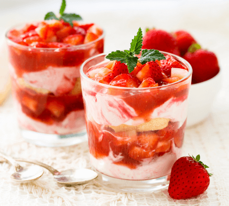 Verrines Fraises-Mascarpone-Spéculoos : Le Bonheur en Trois Couches